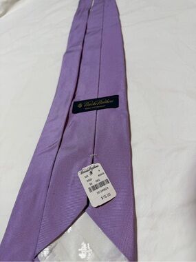 Brooks Brothers silk necktie